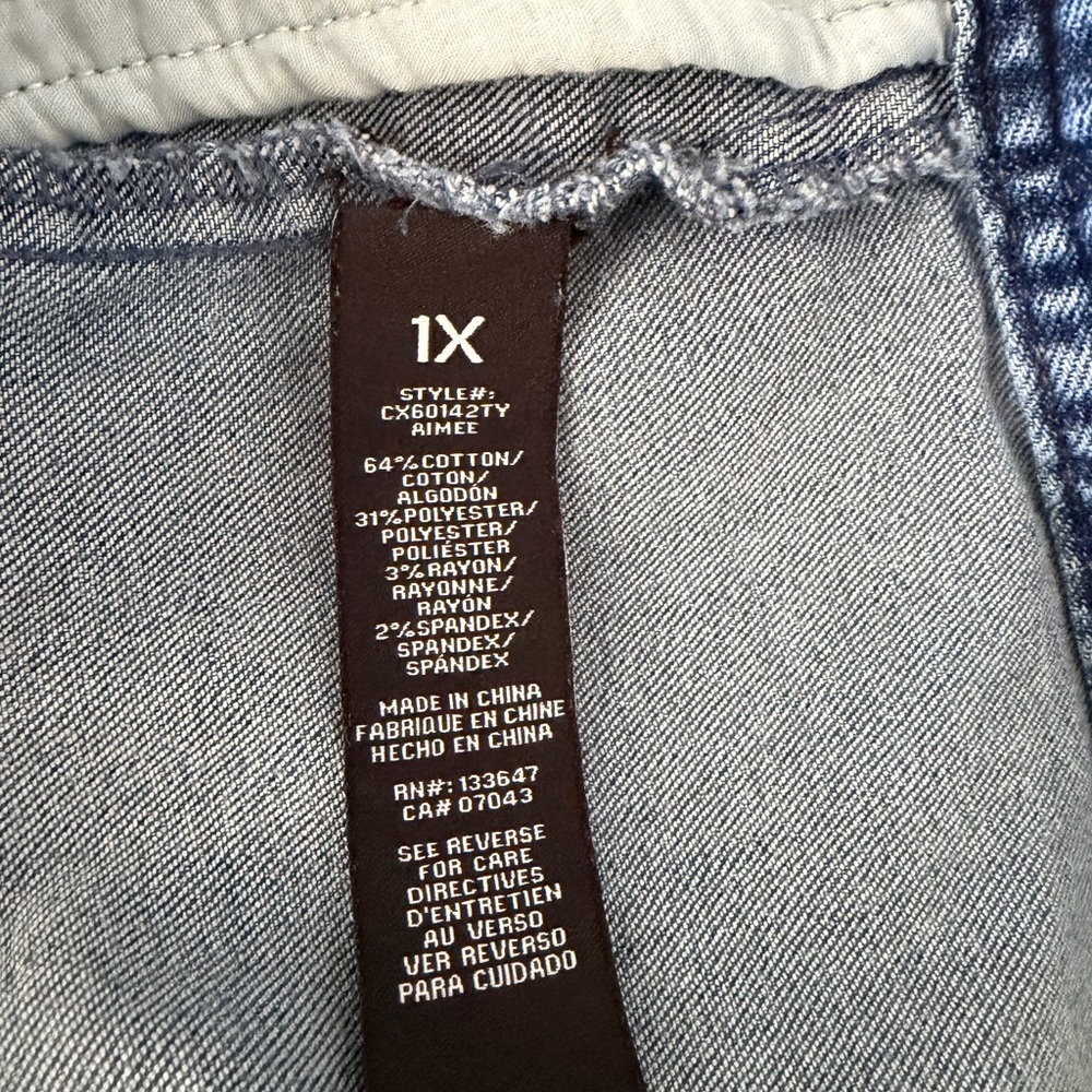 Celebrity Pink Denim Blue Women's Jacket - Picture 16 of 16